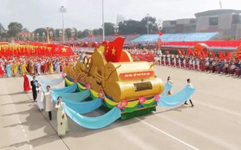 Ảnh nét căng và clip trọn vẹn Khối nghệ sĩ diễu hành 2/9: Quá đẹp, quá rạng rỡ, quá tự hào! - Hình 3