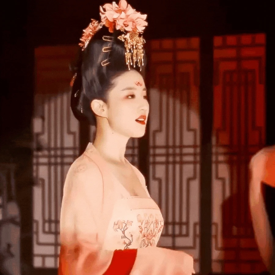 Ba mỹ nhân Cbiz đọ sắc trong trang phục thời Đường: Thần tiên Lưu Diệc Phi có lép vế trước đàn em Dương Tử và Mạnh Tử Nghĩa? - Hình 2