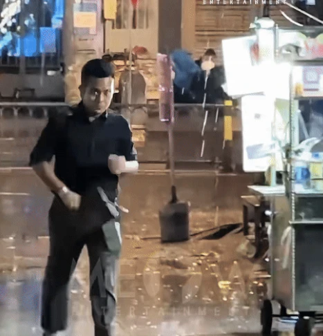 Dàn sao Việt đội mưa đến viếng Ngọc Trinh, dành 1 điều đặc biệt cho đồng nghiệp! - Hình 4