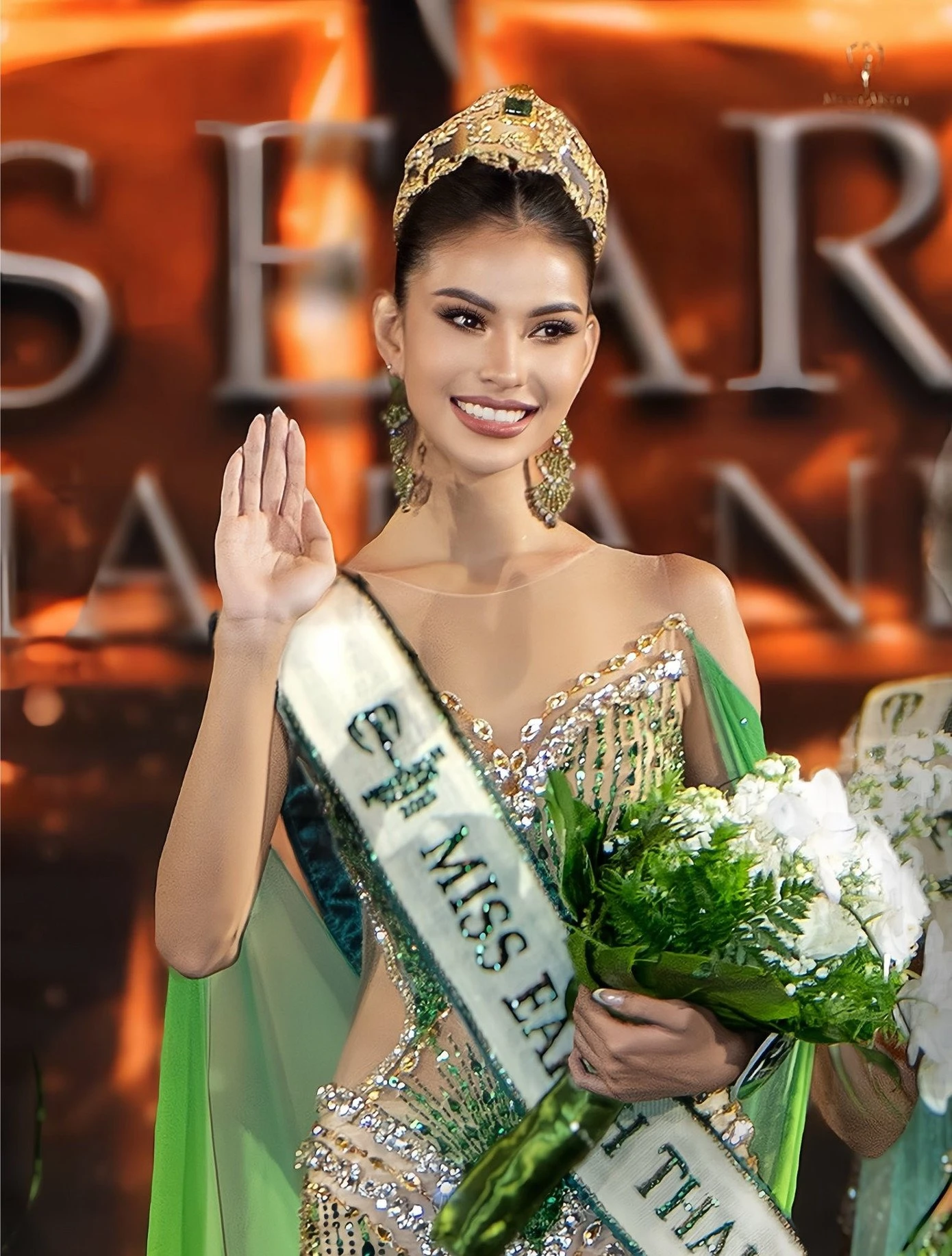 Miss Hồng Kông thấp tè nhưng học vấn khủng, Miss Earth Thái ghi điểm tuyệt đối - Hình 4