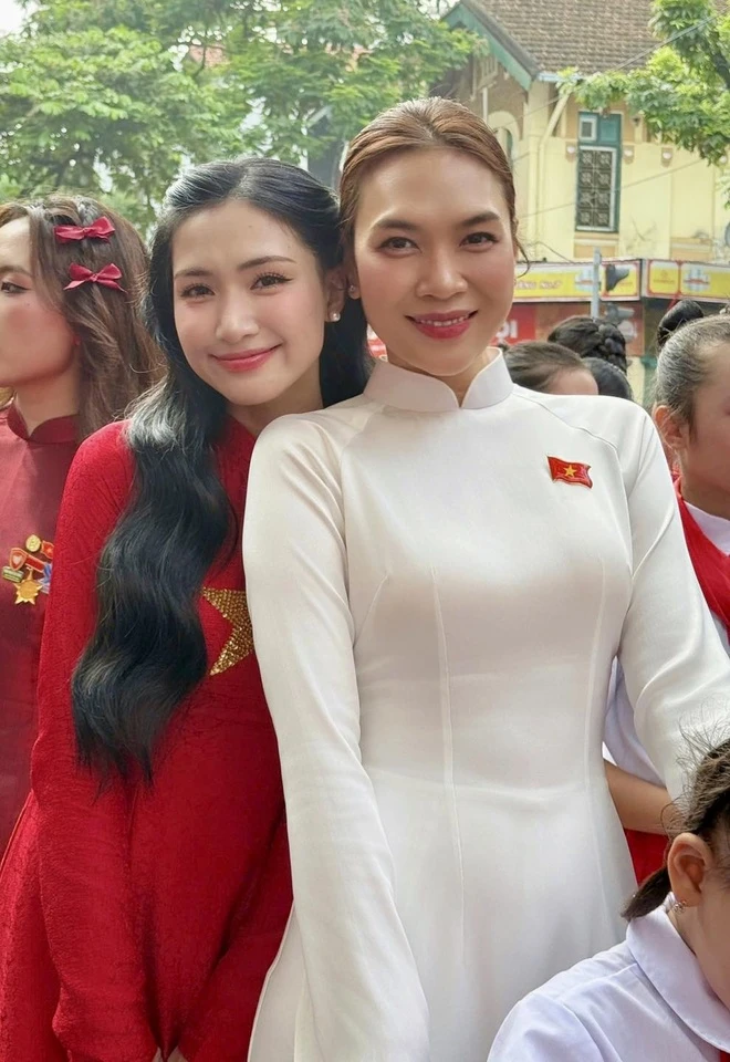 Thanh Thuỷ vinh dự tham gia tiệc chiêu đãi trọng thể, Mỹ Tâm hát A80 gây sốt - Hình 6