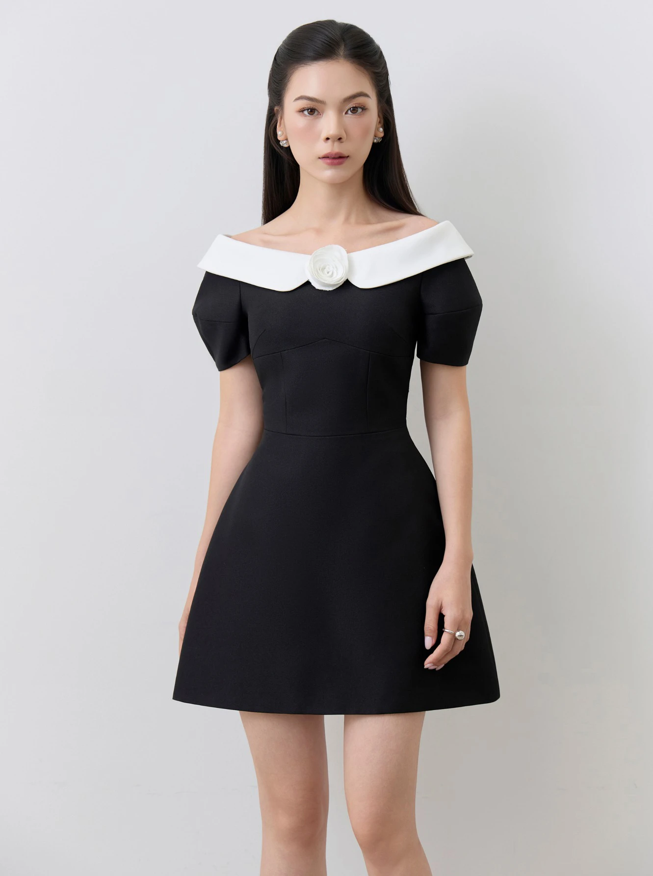 Váy chữ A tôn eo nhỏ, chân ái của cô nàng nhỏ nhắn - Hình 5