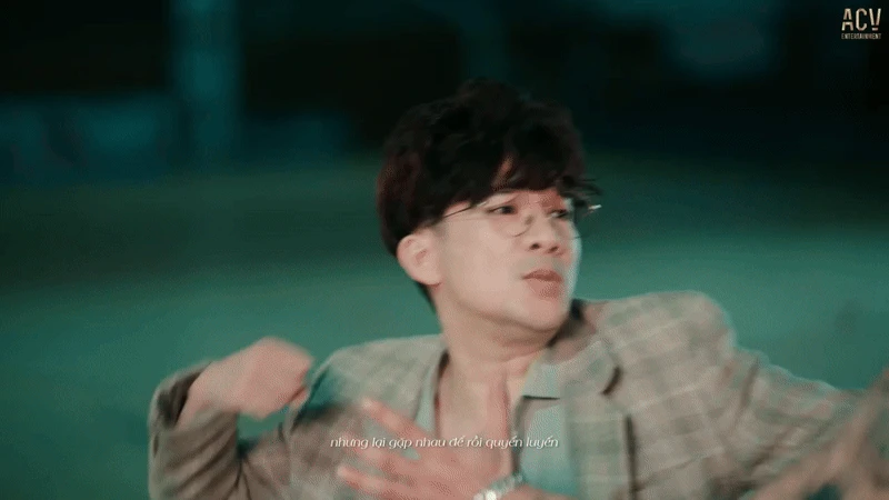 Nam ca sĩ Vpop giàu tới mức tiền đổ ào xuống chân, tung MV mới khiến thanh xuân bao thế hệ như ùa về - Hình 5