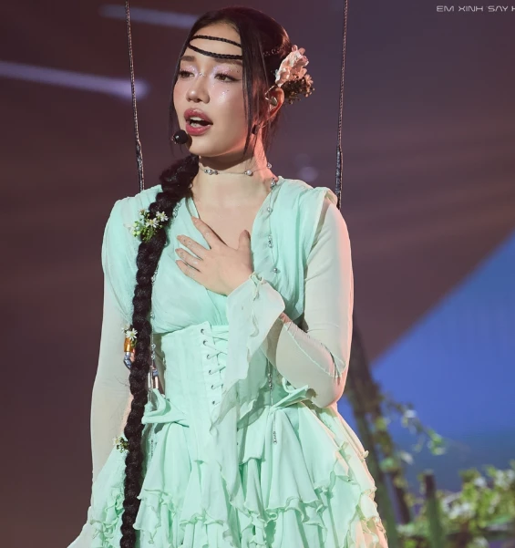 1 Em Xinh an tĩnh nhất bỗng gặp nạn, Sơn.K, Han Sara thót tim, fan khuyên 1 điều - Hình 6