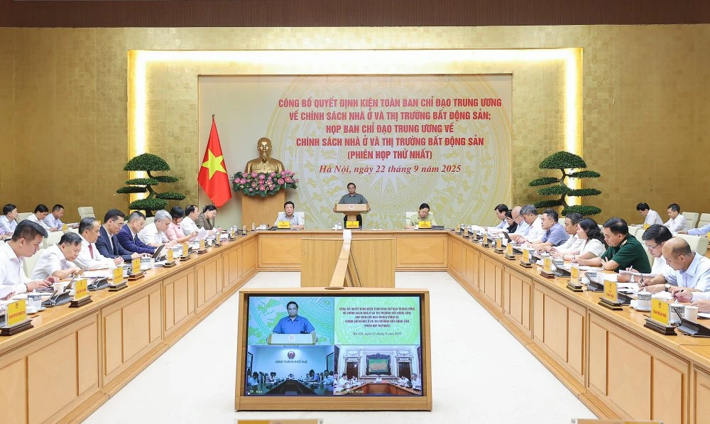 Thủ tướng Phạm Minh Chính: Tại sao giá nhà chung cư lại cao mãi, có thao túng? - Hình 2