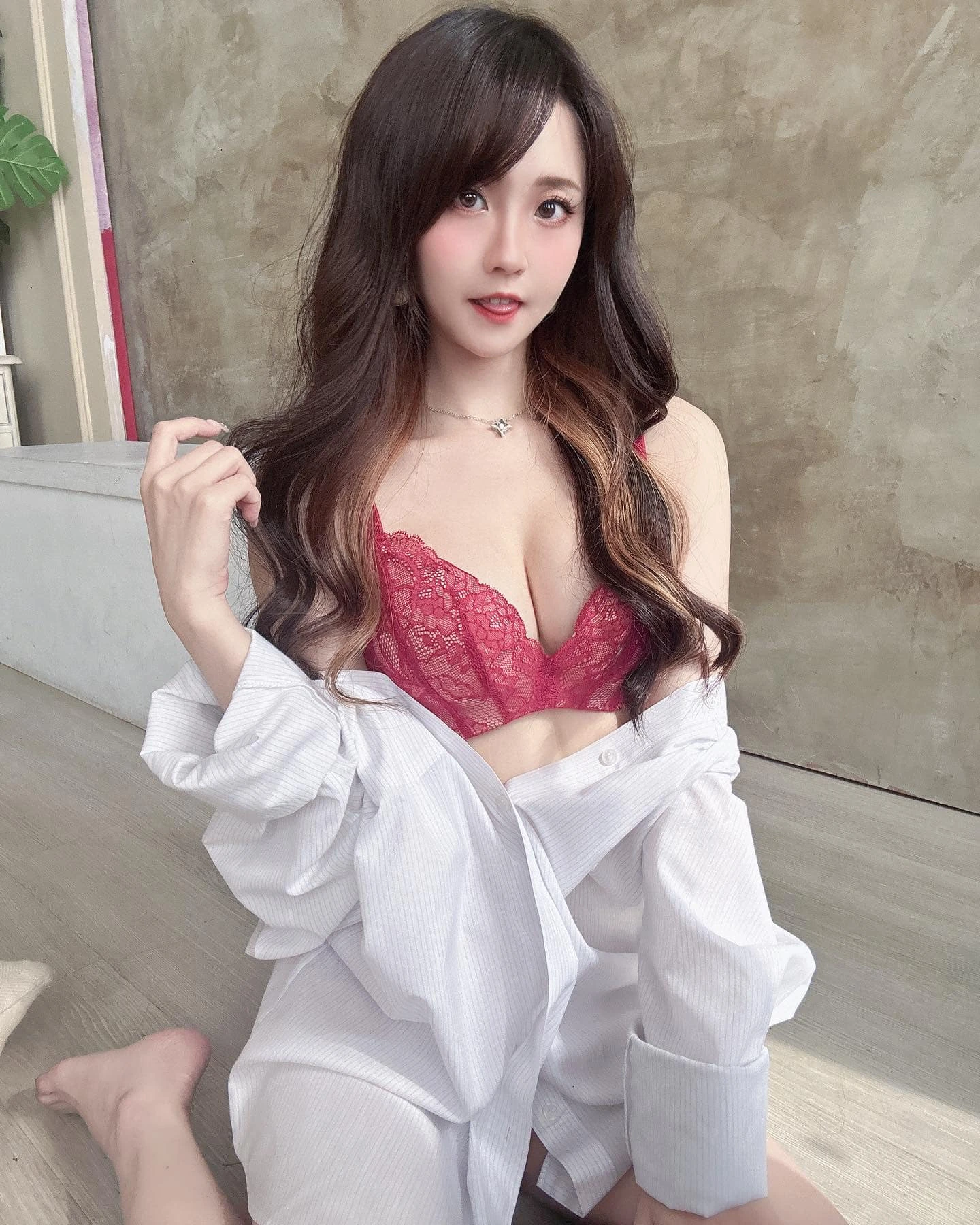 Cosplay nhân vật game, nàng hot girl khiến CĐM ngỡ ngàng, như bước ra từ trong trò chơi - Hình 4