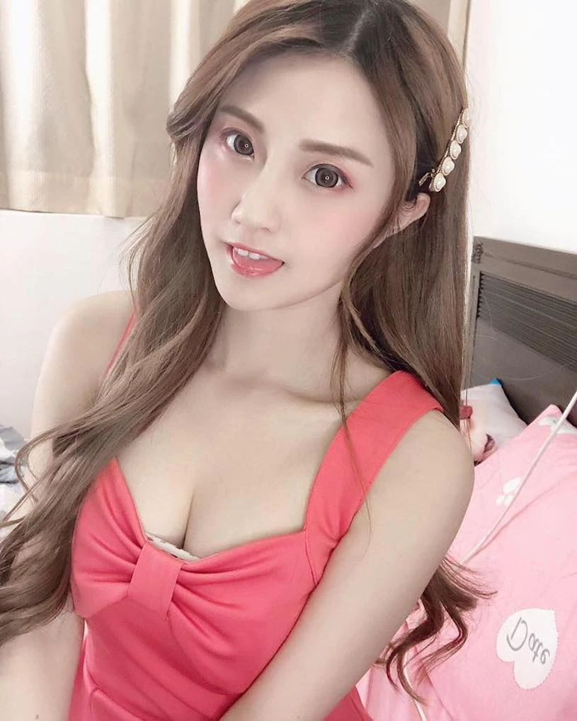 Cosplay nhân vật game, nàng hot girl khiến CĐM ngỡ ngàng, như bước ra từ trong trò chơi - Hình 2