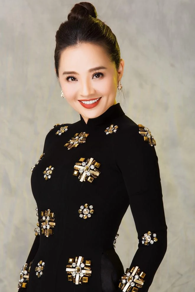 Hoài An: Sắp kết hôn thì bạn trai ra đi, giờ sống với con không tìm kiếm bạn đời - Hình 3