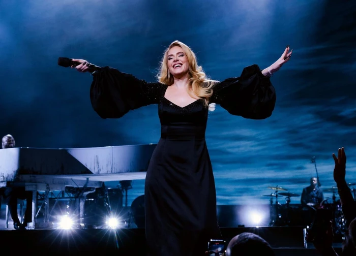 Adele: Nữ hoàng ballad suýt mất giọng vĩnh viễn, ghét chính bản hit của mình? - Hình 1