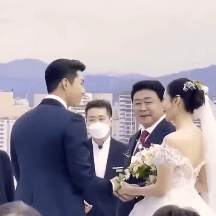 Hyun Bin giữ đúng một thói quen này mỗi khi bên cạnh bà xã Son Ye Jin! - Hình 4
