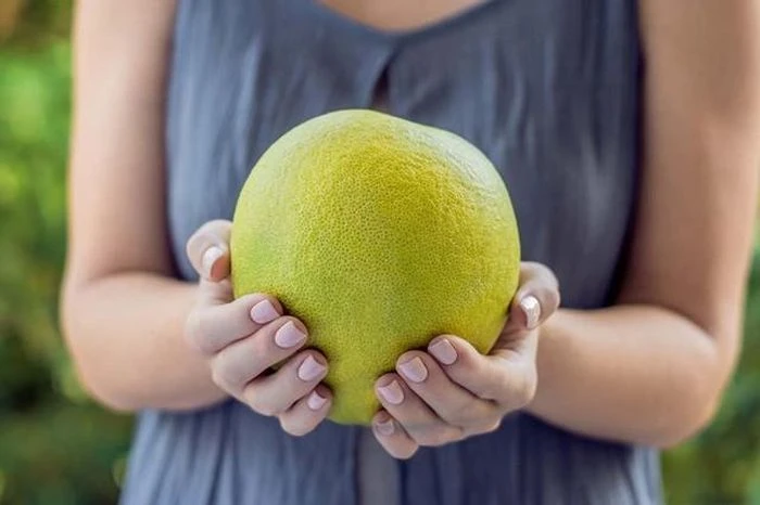 7 lợi ích sức khỏe của quả bưởi ít người biết - Hình 1