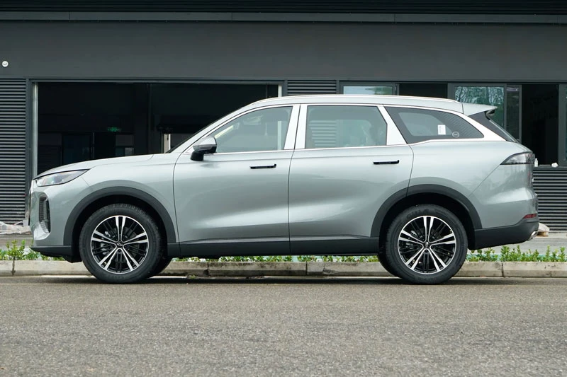SUV hạng D đẹp miễn chê, công suất 257 mã lực, giá gần 570 triệu đồng - Hình 4