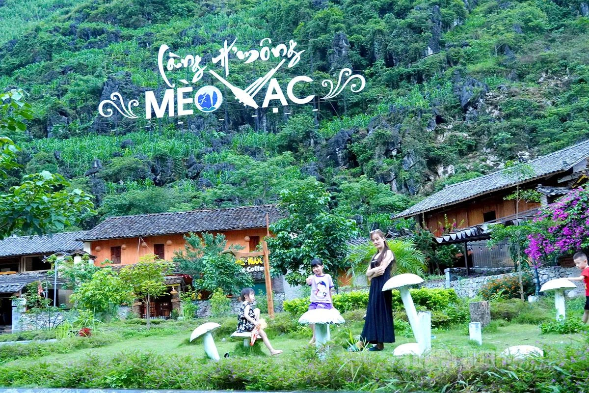 Pả Vi Hạ - Nơi bản sắc Mông thắp sáng giữa Cao nguyên đá Đồng Văn - Hình 6