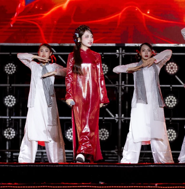 Phương Mỹ Chi flex cơ hội được hát ở Concert Quốc Gia, sĩ hết đời vì 2 sân khấu! - Hình 7