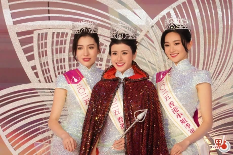 Đăng quang tranh cãi, nay Miss Hong Kong 2025 lại lộ ảnh lạ với bạn trai cũ - Hình 2