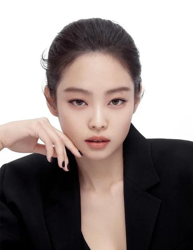 Jennie (BLACKPINK) bị cú lừa, vội vã chuyển văn phòng công ty vì phạm luật? - Hình 3