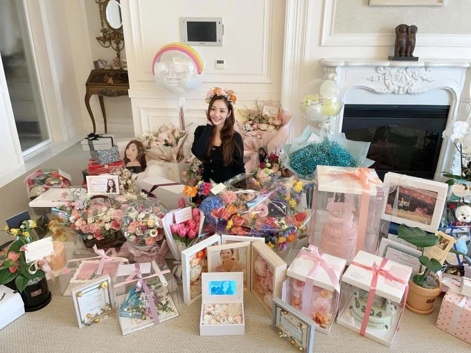 Park Min Young: lộ nhan sắc đóng băng, ngoại hình gầy gò fan hoang mang - Hình 8