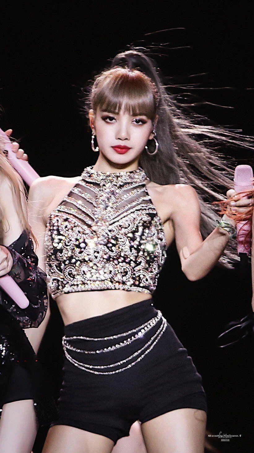 BLACKPINK tiếp tục lập kỷ lục lịch sử, hút hàng triệu follow, lộ người đứng đầu! - Hình 3