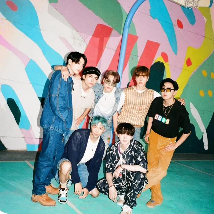 BTS phá kỷ lục MV 2 tỷ view, thách thức cả BLACKPINK, Kpop dậy sóng - Hình 3