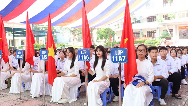 Những học sinh, sinh viên được miễn học phí năm 2025 theo quy định của Nhà nước - Hình 5