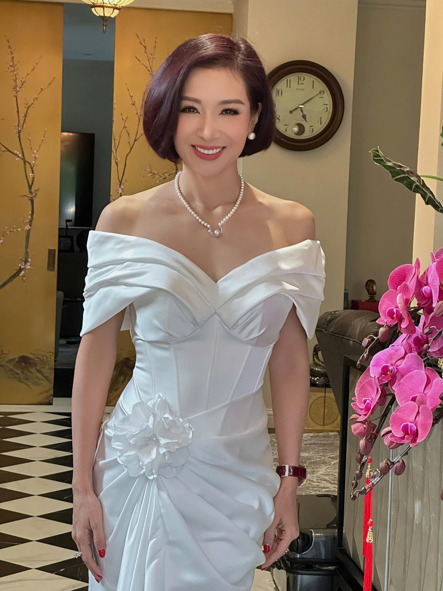 Cô thư ký xinh đẹp ở biệt thự 1000m², mua nhà từ Việt Nam sang Mỹ, sinh 2 con trai cho đại gia - Hình 7