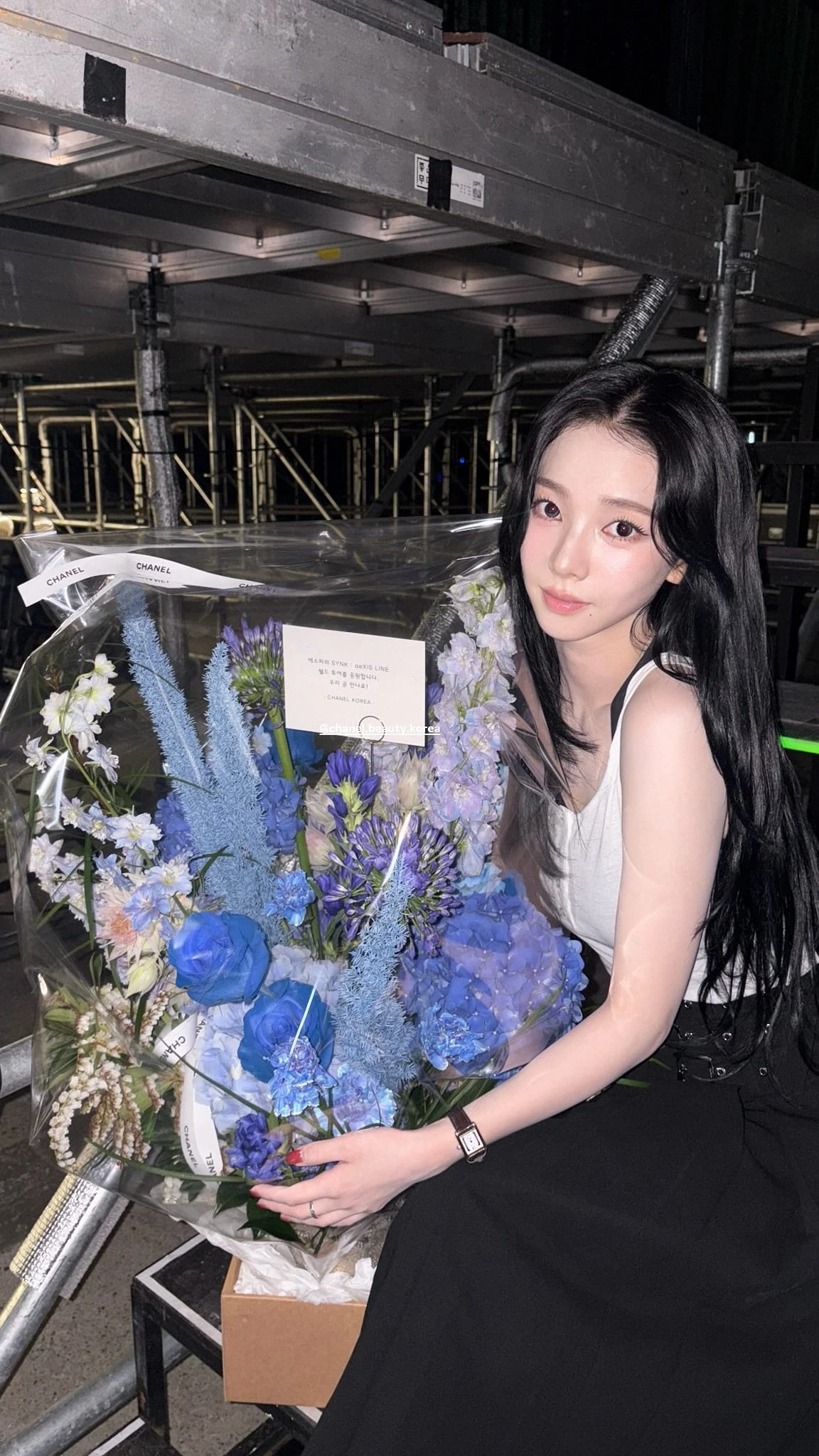 Jennie (BlackPink) liên tiếp mất hợp đồng quảng cáo lớn vào tay đàn em - Hình 2