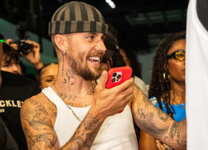 Justin Bieber: Từ hoàng tử đến con nợ triệu đô, liệu SWAG 2 giúp anh tái sinh? - Hình 1