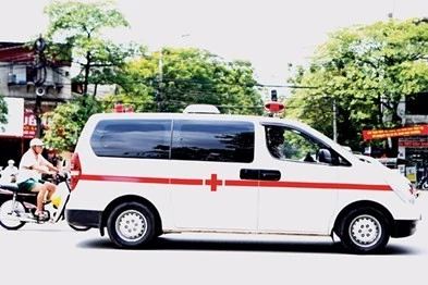 Vụ thu phí 21 triệu/cuốc xe cấp cứu: Dư luận phẫn nộ, 3 nhân viên lĩnh hậu quả - Hình 6