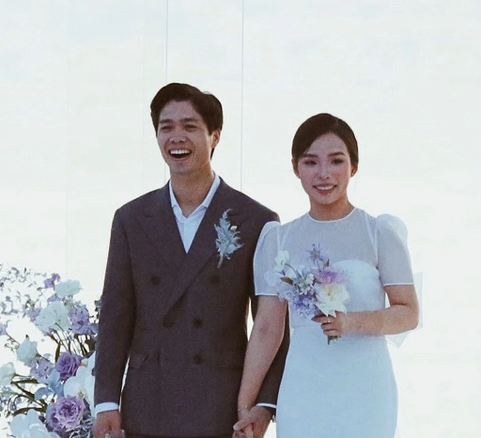 Nàng WAG Việt hiếm hoi nói không với drama, visual sáng bừng, học vấn cực đỉnh - Hình 2