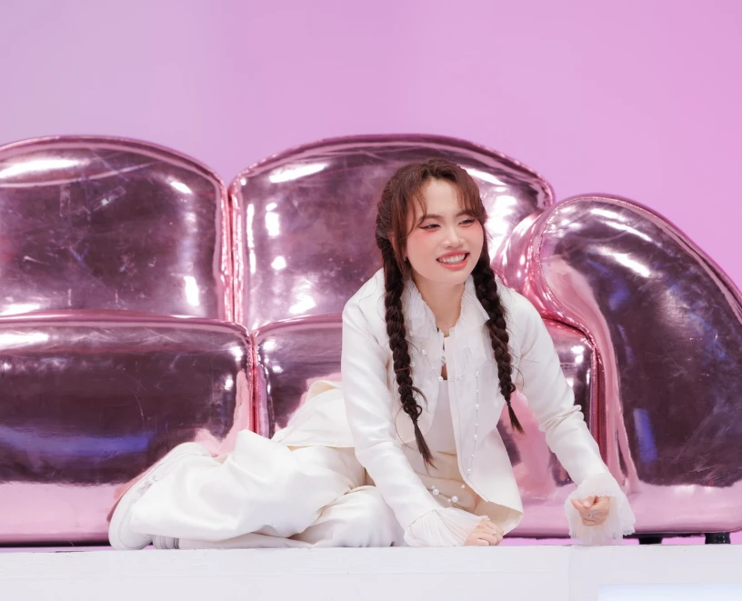 Phương Mỹ Chi lộ ảnh truyền nước biển, sắc mặt nhợt nhạt khiến Tổ Cò lo sốt vó - Hình 7