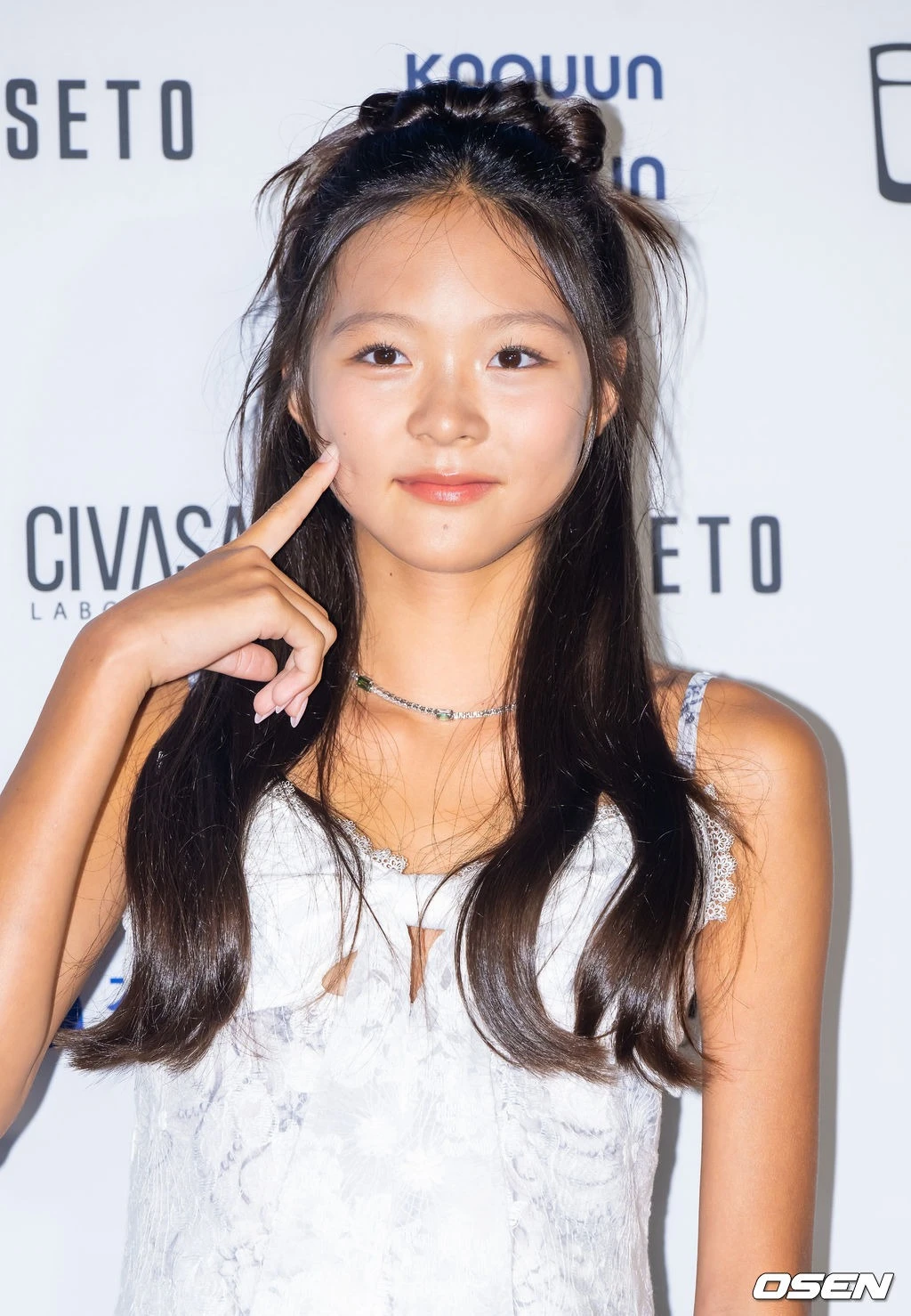 Dụi mắt không tin nổi: Đây là thiên thần nhí Choo Sarang bé bỏng ngày nào sao? - Hình 7