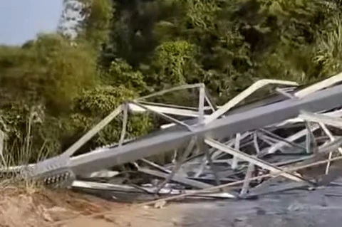 Gãy cột điện, một người tử vong - Hình 1