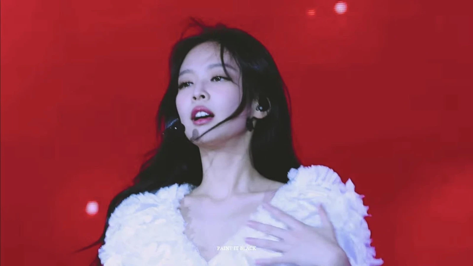 Jennie (BLACKPINK) quảng cáo tai nghe gây sốt, nhưng netizen chỉ chú ý điều này - Hình 5