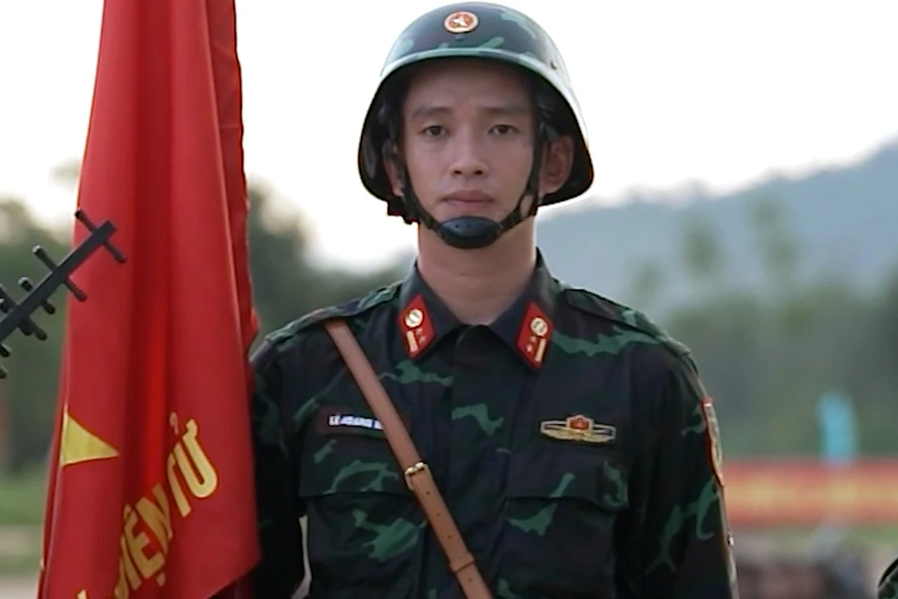 Lê Hoàng Hiệp sánh đôi cạnh gái xinh, làm 1 hành động tinh tế khiến fan gục ngã - Hình 7