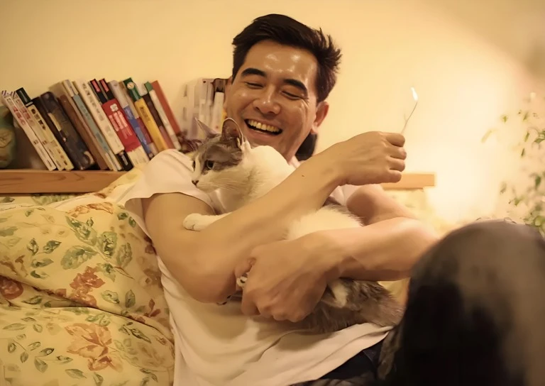 Showbiz có 1 mỹ nam được 2 nữ thần sắc đẹp yêu say đắm cũng chẳng màng, bỏ về quê nuôi vịt chăn ngan - Hình 9