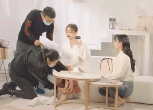 Góc khuất nghề trợ lý nghệ sĩ: Làm việc 24/7, lương đã bèo bọt còn bị cắt xén, nợ nần - Hình 8