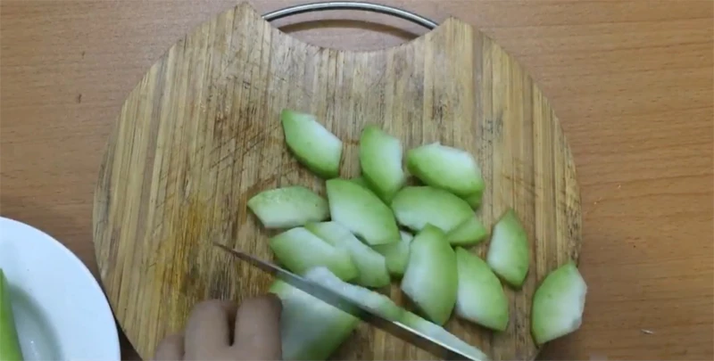 Nước bí đao mật ong Nước bí đao mật ong - giải pháp tự nhiên cho táo bón