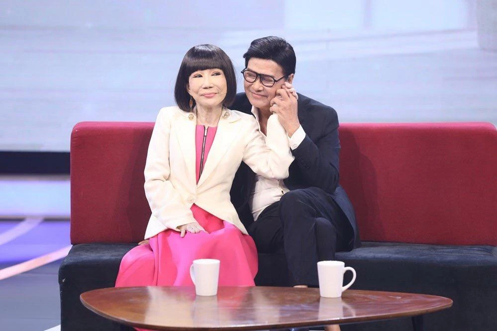 Bảo Chung hứa để tang cho Thanh Điền, tiết lộ 1 chuyện sốc mang ơn NSND cả đời - Hình 5