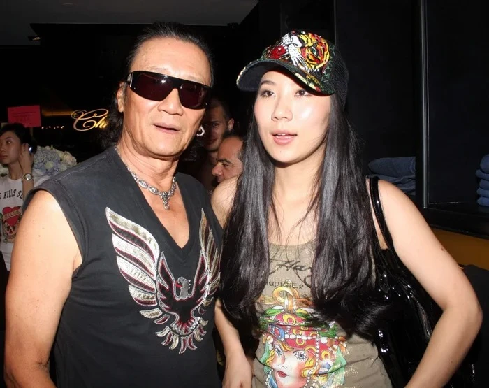 Coco ăn tối c&ugrave;ng gia đ&igrave;nh Tạ Đ&igrave;nh Phong