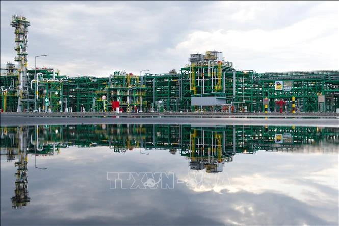 Nh&agrave; m&aacute;y lọc dầu Bolashak, Kazakhstan