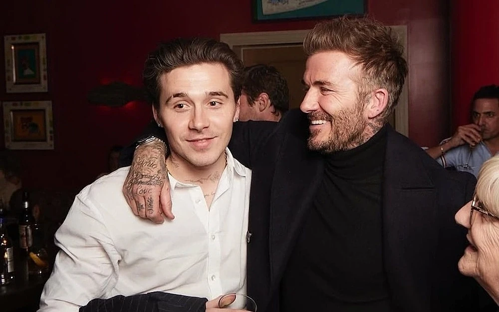 Brooklyn Beckham lên tiếng dứt khoát gia đình, hé lộ gia đình kiểm soát gây sốc - Hình 6