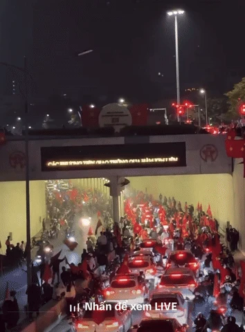 Công ty cho nhân viên nghỉ sớm cổ vũ U23 Việt Nam đấu U23 Trung Quốc, tặng thêm suất thịt kho tàu gây sốt MXH - Hình 4