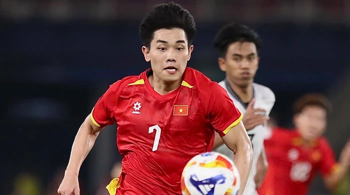 Đình Bắc rơi vào tầm ngắm của U23 TQ, bị bắt bài trước giờ G, CĐV Việt lo lắng - Hình 3