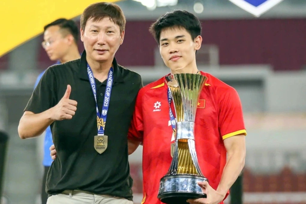 Đình Bắc rơi vào tầm ngắm của U23 TQ, bị bắt bài trước giờ G, CĐV Việt lo lắng - Hình 7