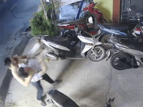 Vụ đánh người đến tàn phế 2 năm trước: Bố nạn nhân cũng bị tấn công - Hình 1