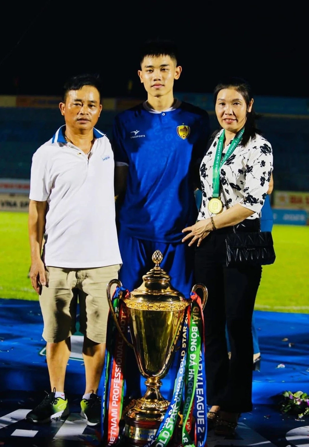 Đình Bắc lật ngược số phận khó tin, cú nhổ giò khó tin sau 7 tháng gây xôn xao - Hình 3