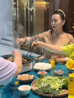 Phương Oanh trở lại - Hình 3