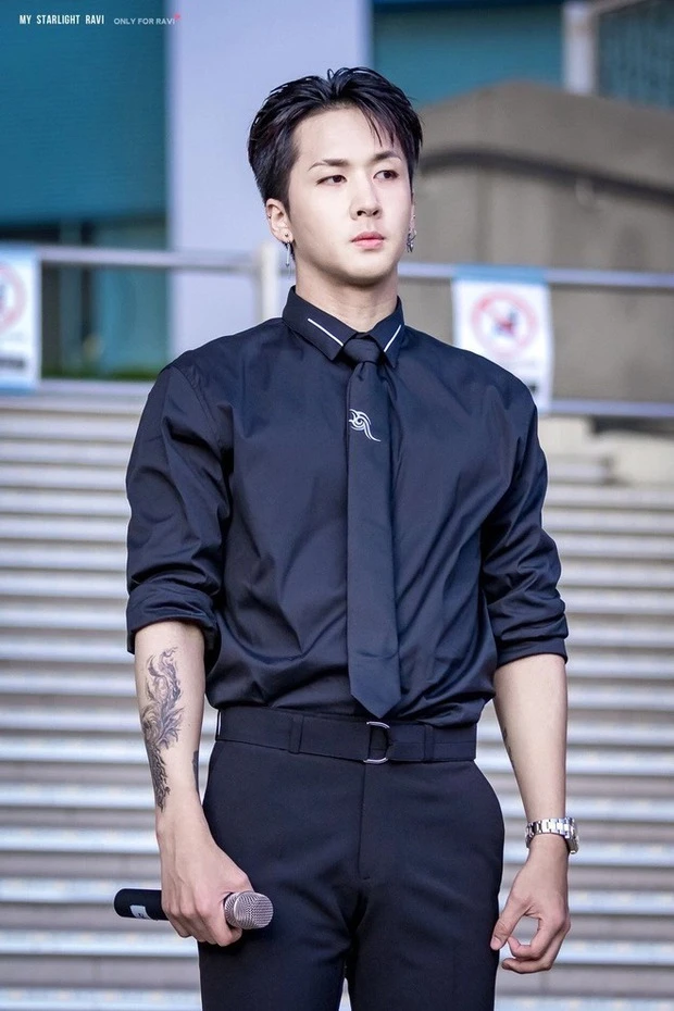 Bắt khẩn cấp rapper nổi tiếng - Hình 2