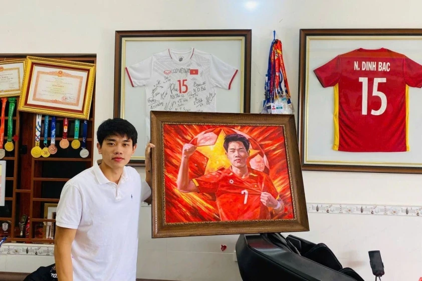 Đình Bắc gặp biến khi tranh vẽ mang đi đấu giá 10 triệu, CĐM tranh cãi dữ dội? - Hình 1