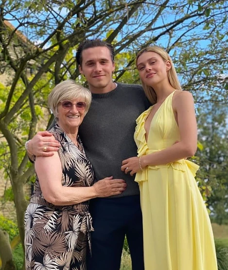 David Beckhams family is busy healing, Brooklyn straightforwardly announced to cut off - Photo 5